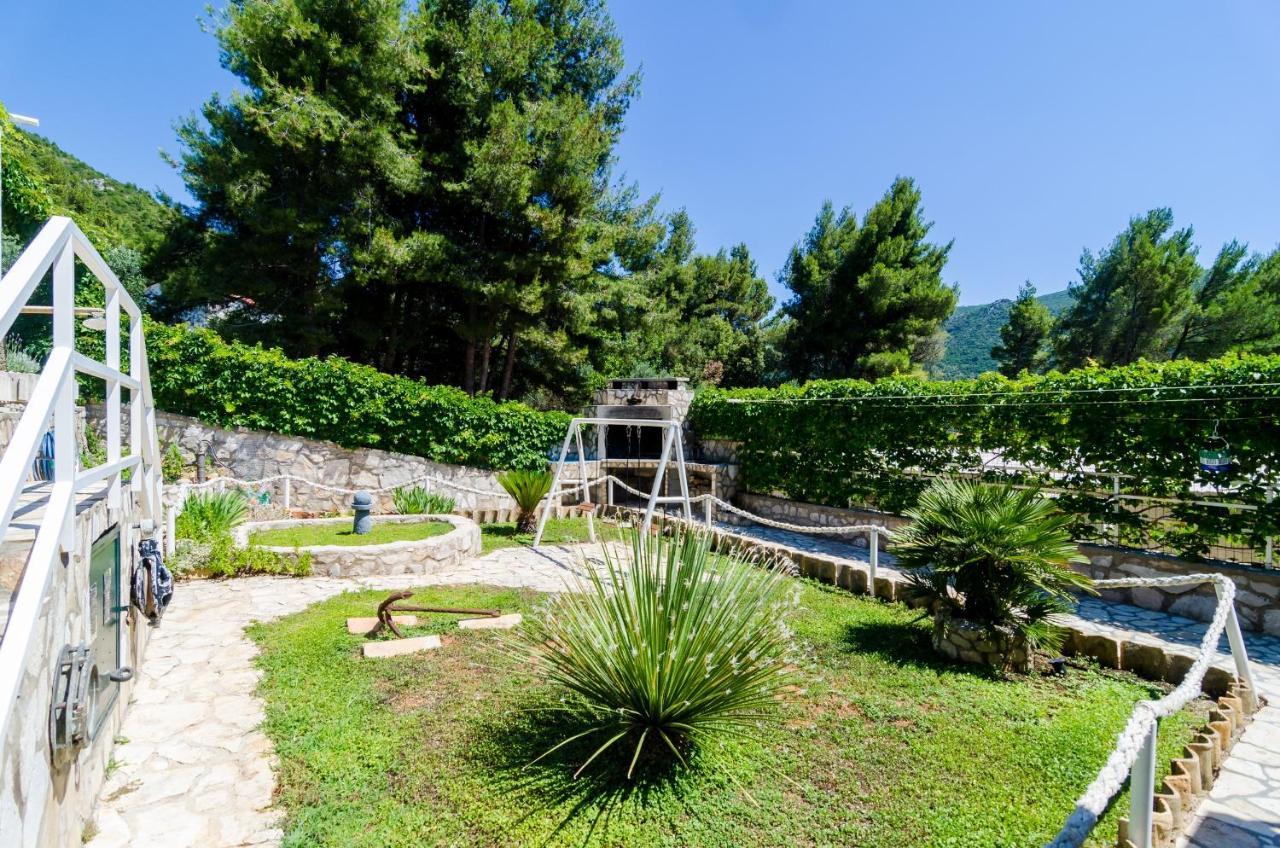 Apartments By The Sea Zuljana, Peljesac - 10233 ภายนอก รูปภาพ