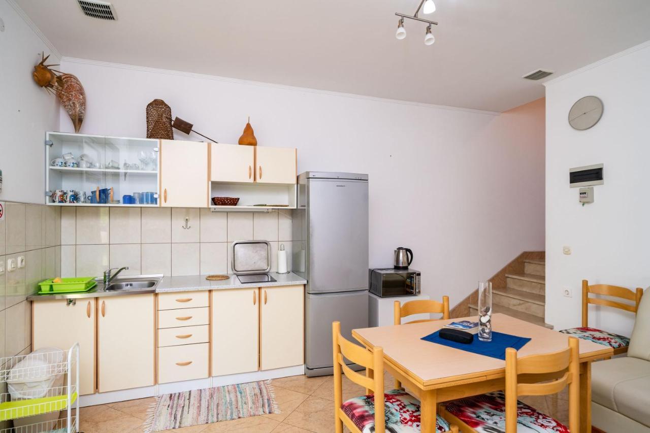 Apartments By The Sea Zuljana, Peljesac - 10233 ภายนอก รูปภาพ